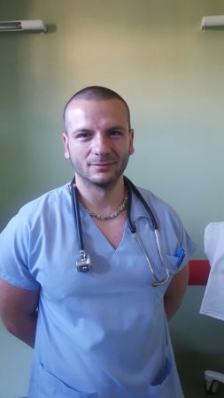 д-р Александър Лазаров