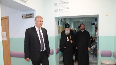 „Пирогов“ получи дарение от Софийска Св. Mитрополия
