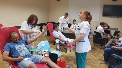 30 човека дариха кръв за докторката, която е в Централна реанимация на "Пирогов" след падане от 7 етаж