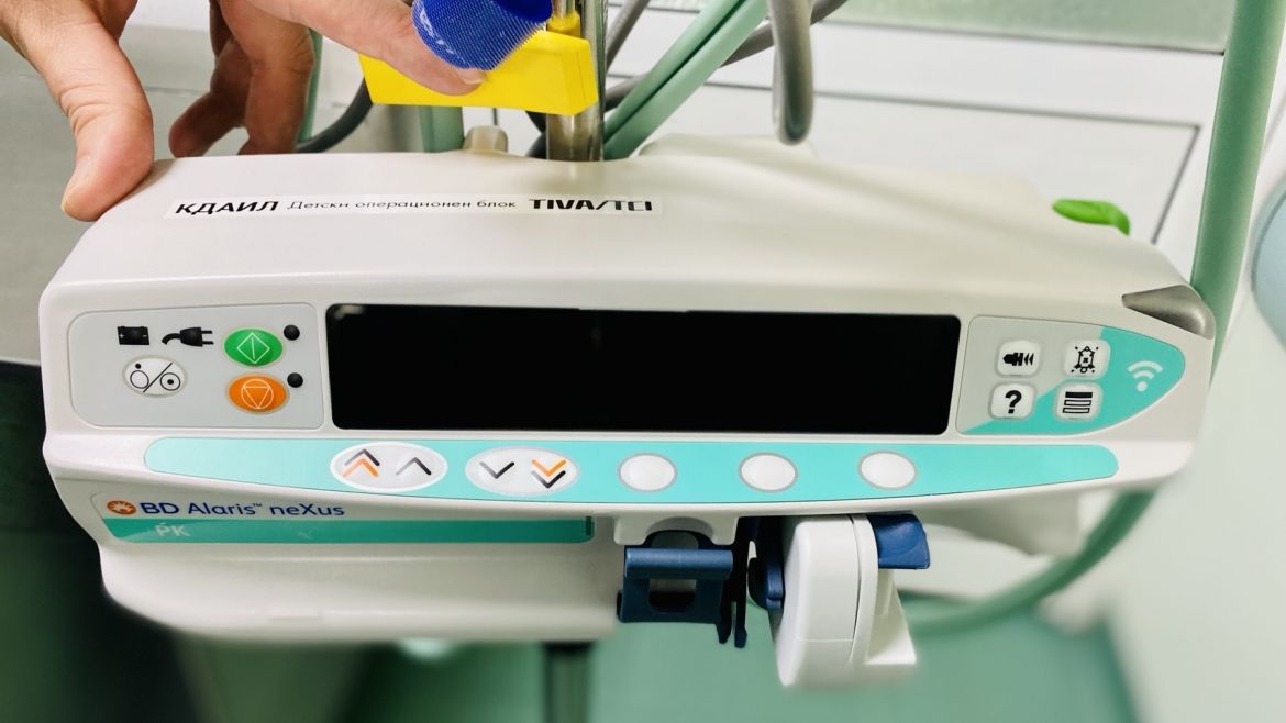 Клиниката по детска анестезиология и реанимация на "Пирогов" вече лекува с уникален за Европа апарат