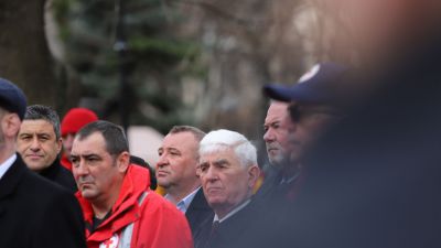 Директорът на "Пирогов" поднесе венец и отдаде почит пред паметника на медиците, загинали в Руско-турската освободителна война