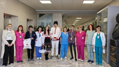 Матеница за малките пациенти на "Пирогов"