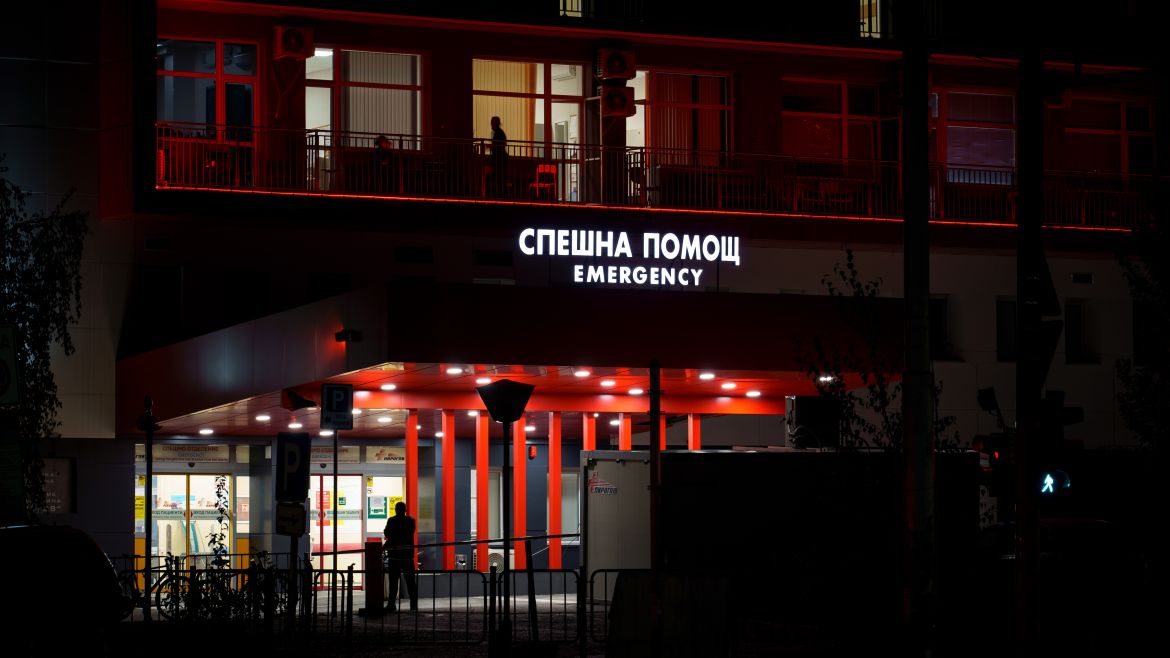 Оперираха 14-годишното момче, което пострада при инцидент в района на НДК
