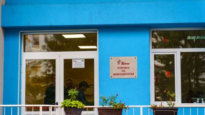 Месец по-късно изведоха от неврореанимация 18-годишното момче от Сандански, което падна от тротинетка